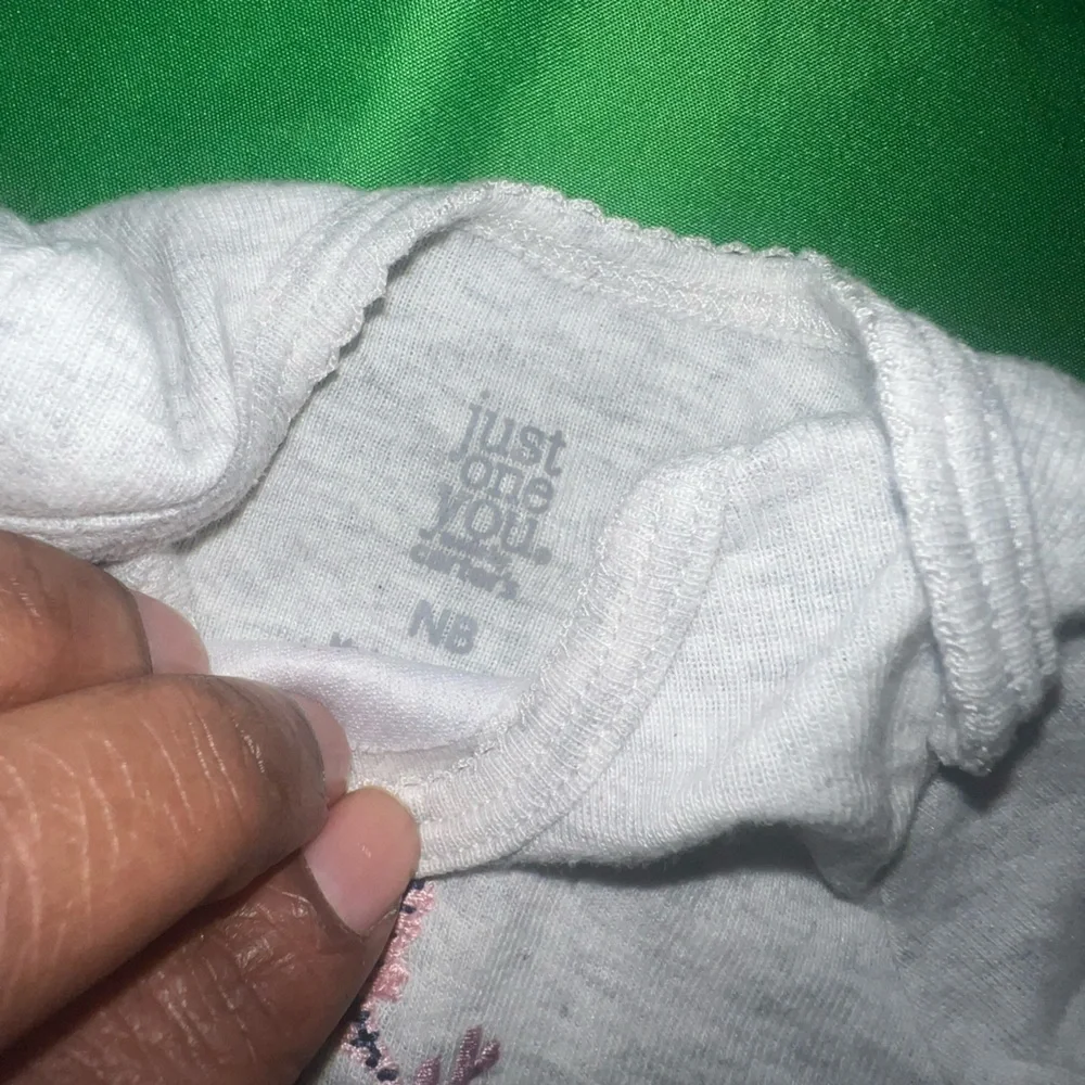 Carter's Gray and White Animal Print Bodysuits size Newborn